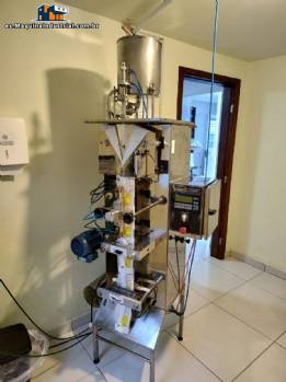 M�quina llenadora de envases de vientre blando para l�quidos Magopac