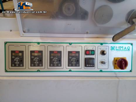 M�quina de moldagem rotativa Limaq