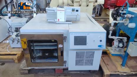 Liofilizador de sobremesa de laboratorio Solab con bomba Edwards