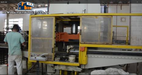 Prensa hidr�ulica tipo H para ladrillos y placas de revestimiento