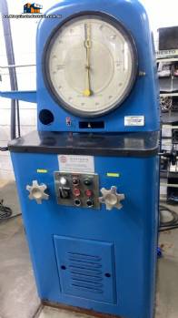 Equipo universal de ensayo de flexi�n por tracci�n TOKYOKOKI SEIZOSHO de 30 toneladas