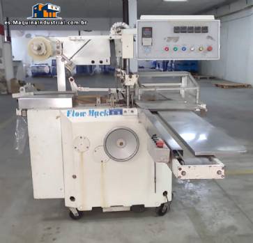 M�quina autom�tica de envoltura de celof�n Flow Mack V3, 45 unidades por minuto.