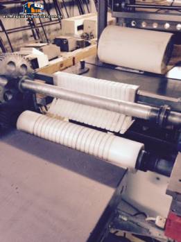 Bares de marca Rotia formando l�nea