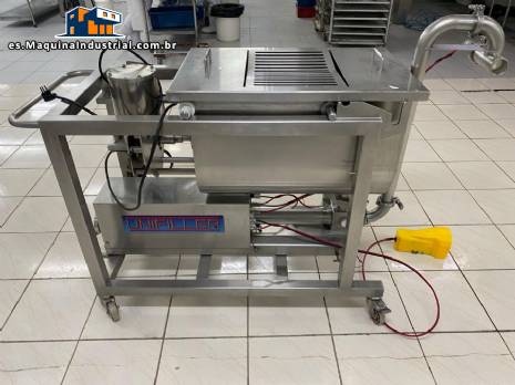 Bomba dosificadora unifiller de acero inoxidable con mezclador homogeneizador para alimentos de panadería. Bomba dosificadora unifiller de acero inoxidable con mezclador homogeneizador para alimentos de panadería.
