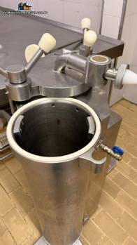 Cañón neumático para embutidora de salchichas, acero inoxidable, 45 litros. Cañón neumático para embutidora de salchichas, acero inoxidable, 45 litros.