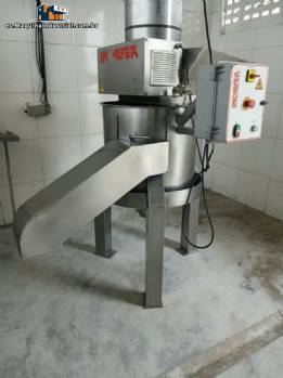 Peladora industrial de cebollas y verduras en acero inoxidable Incalfer, hasta 1000 kg/hora. Peladora industrial de cebollas y verduras en acero inoxidable Incalfer, hasta 1000 kg/hora.