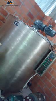 Tanque con camisa de chocolate Tanque con camisa de chocolate